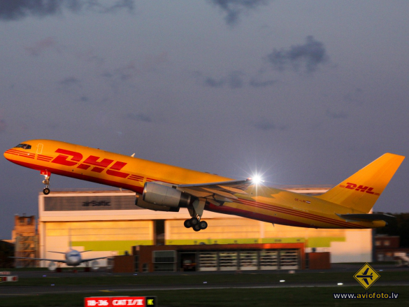 Boeing 757-28A(PCF)
